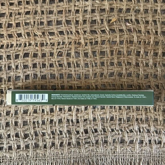 Make CONTINUUM Waterproof Gel Eyeliner in gamma ray brand new in box - Picture 7 of 8